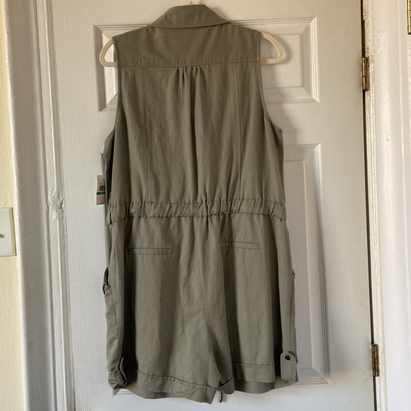 Two By Vince Camuto Romper Size L - Picture 2 of 5